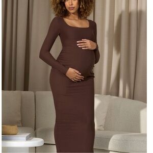 NWT CLUB L LONDON Leonora Chocolate Brown Square-Neck Split Maternity Dress 4